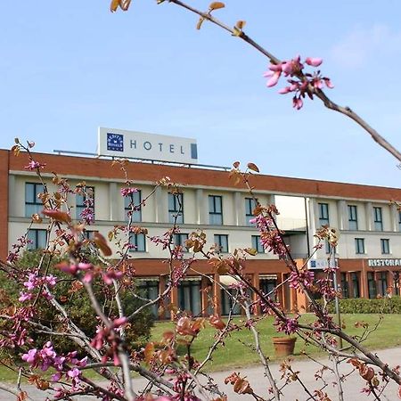 Meditur Hotel Pisa - Vecchiano Exterior photo